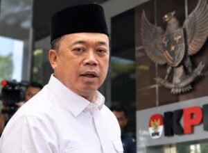 Nusron Sudah di Jakarta, MAKI Tagih Ketegasan KPK Usai Dua Kali Absen Menteri ATR/BPN Nusron Wahid kembali disorot setelah dua kali tidak menghadiri pemeriksaan KPK terkait kasus HGB Bogor