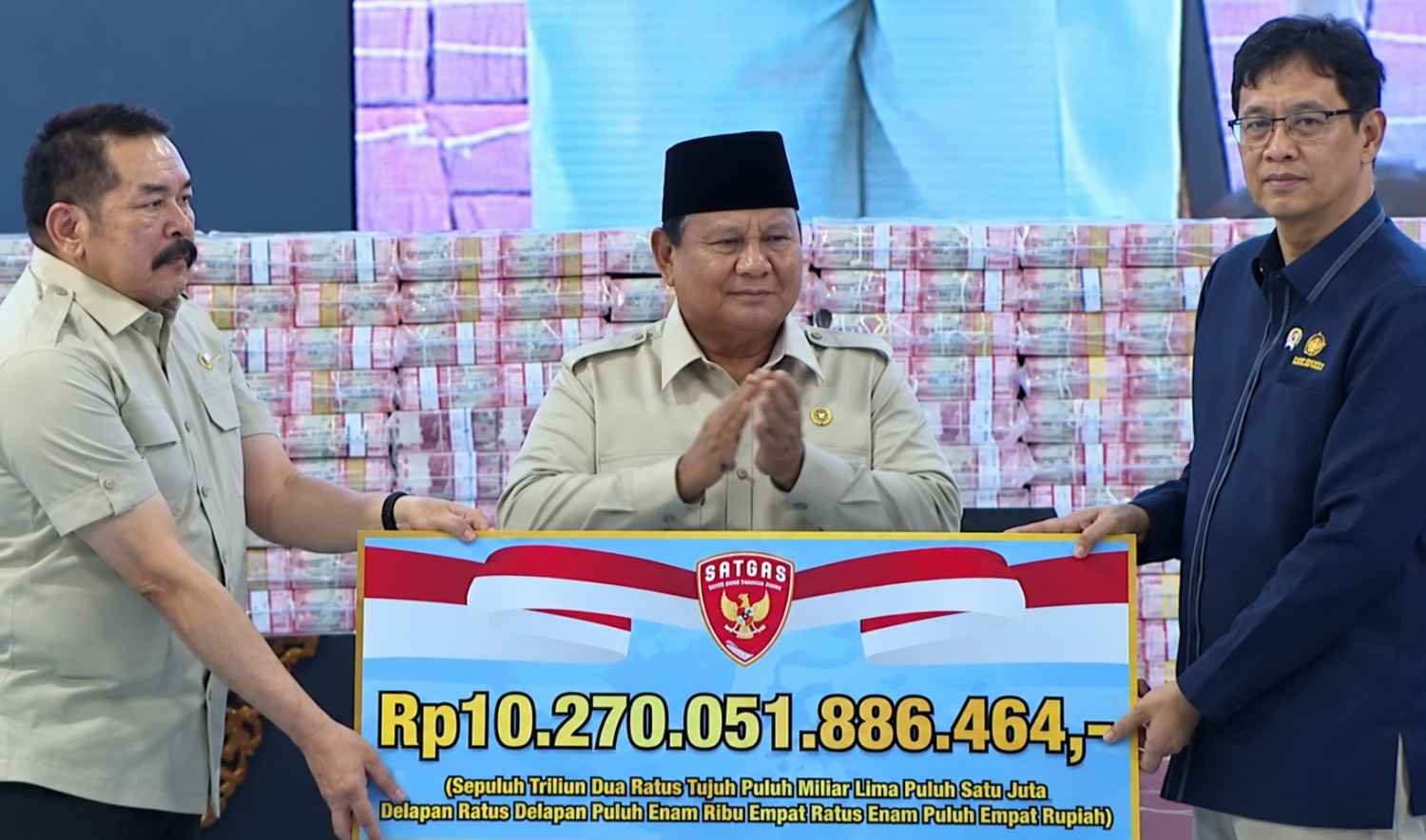 Penyerahan hasil Satgas PKH disaksikan Presiden Prabowo Subianto
